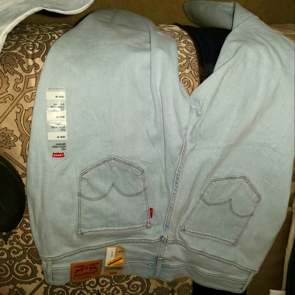 Brand new with tags 18W Levi's jeans